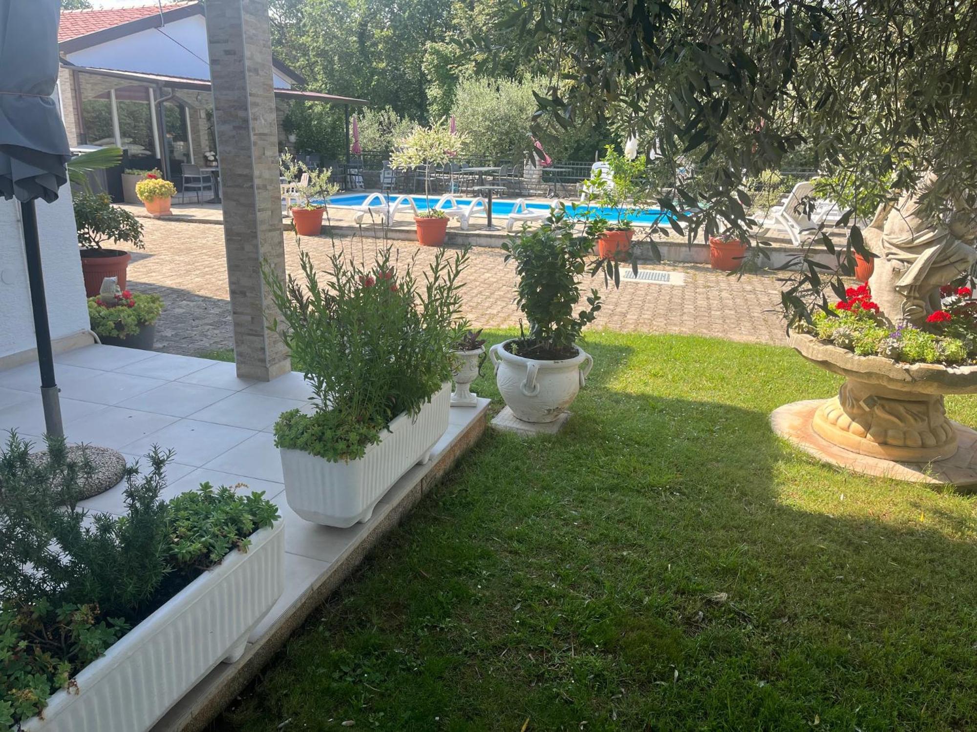 Guest House Sosi Umag Eksteriør billede